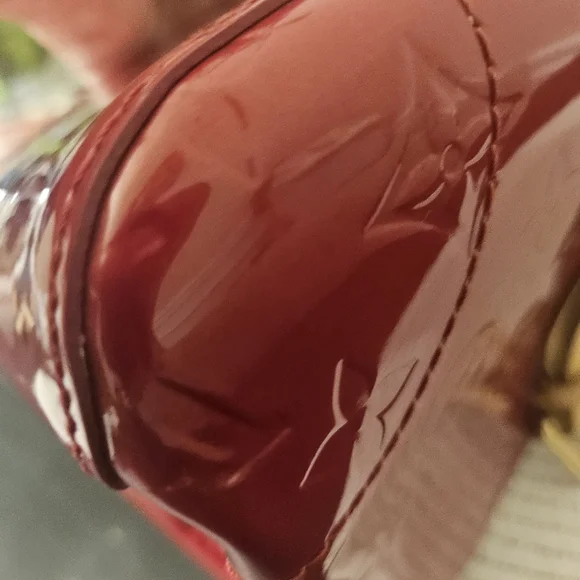 Louis Vuitton Bedford Shoulder Bag – Vernis Monogram – Red ✨ - Picture 16 of 16